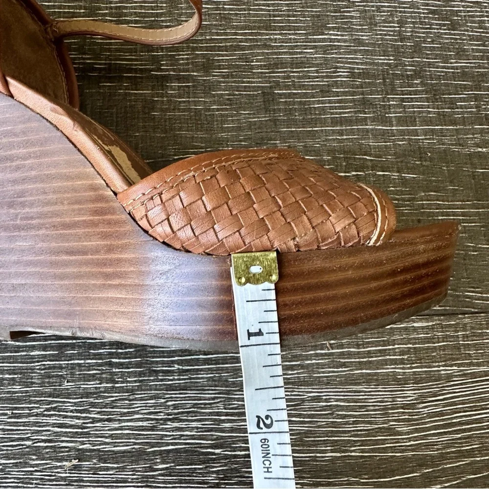 Banana Republic Women’s Nicola Tan Woven Wedge Sandals